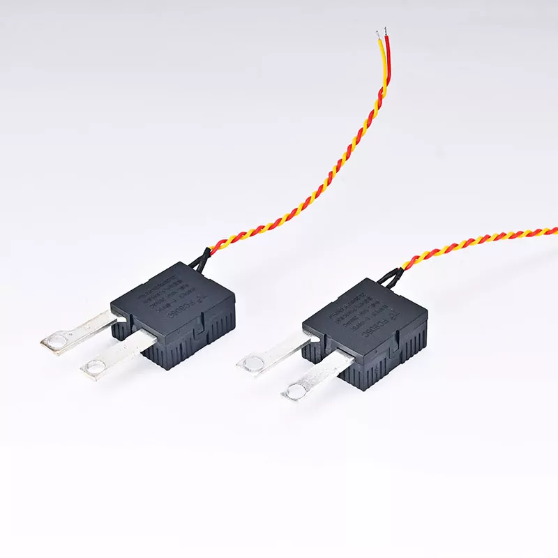 100A Трифазно реле за прицврстување на ѕид